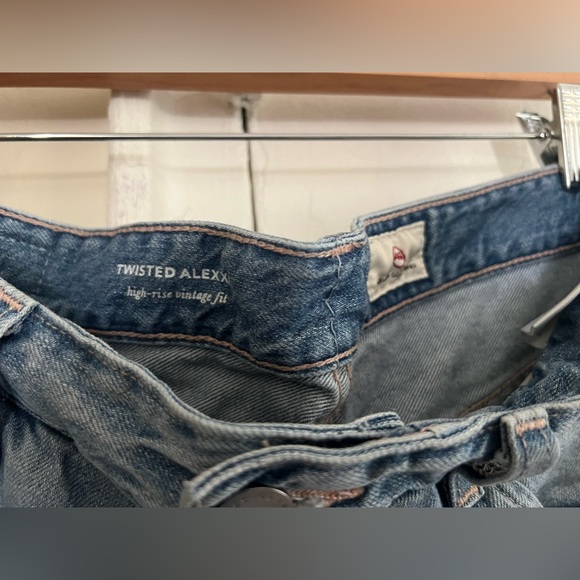 AG Alexxis High Rise Twisted Ankle Straight Jeans in Sphinx - Picture 5 of 8